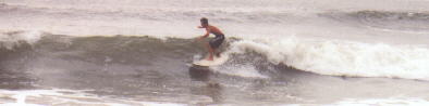 Tommy Surfs